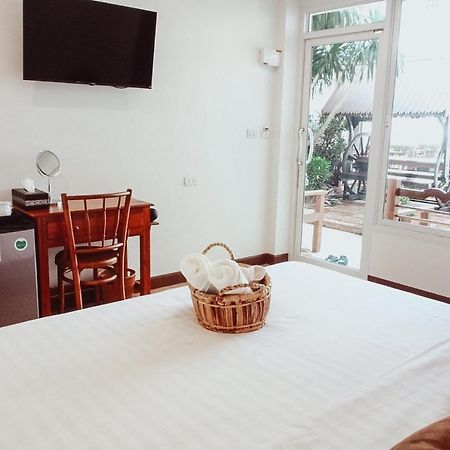 Romyen Cafe' Homestay Ayutthaya Eksteriør billede
