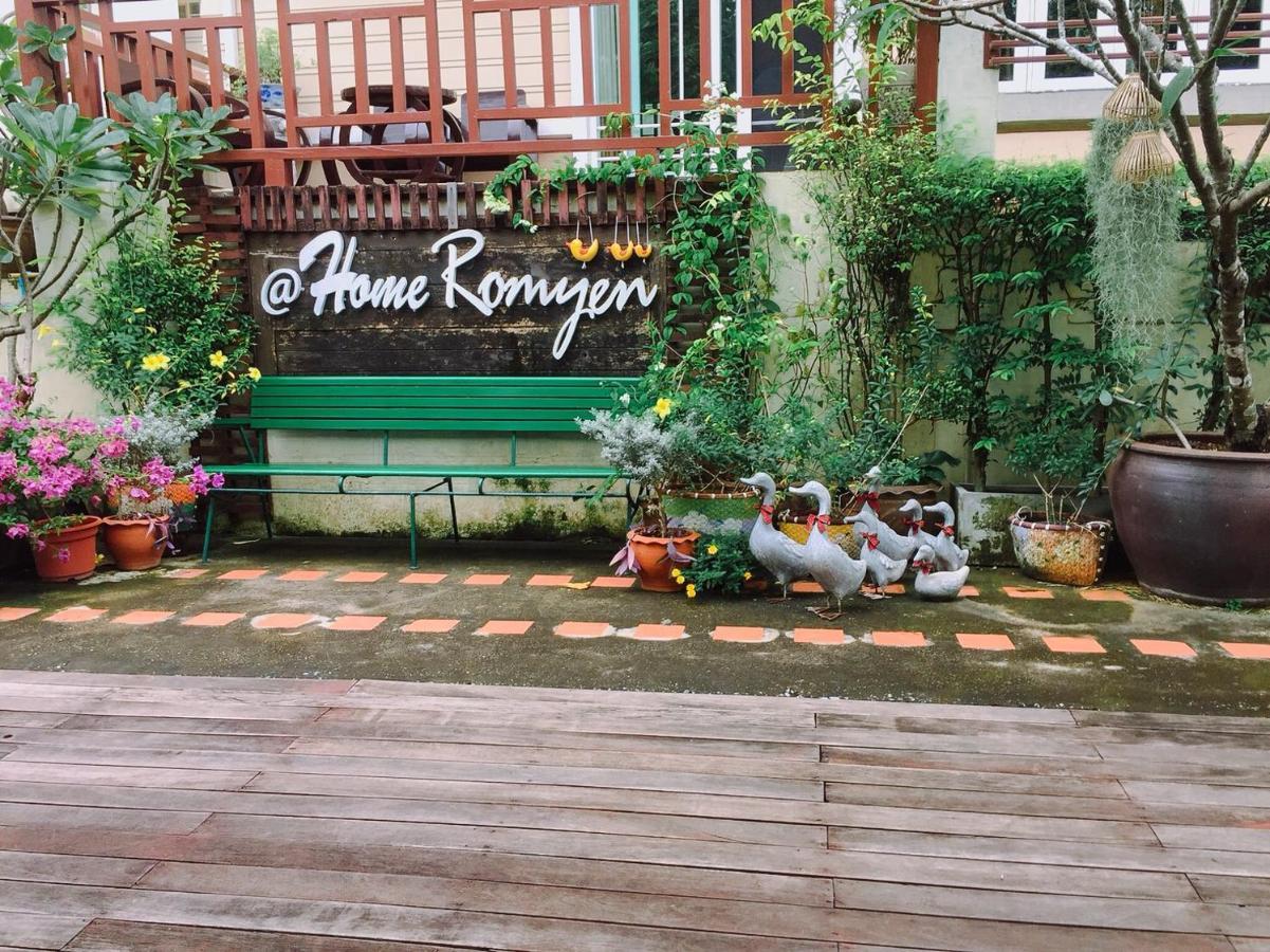 Romyen Cafe' Homestay Ayutthaya Eksteriør billede